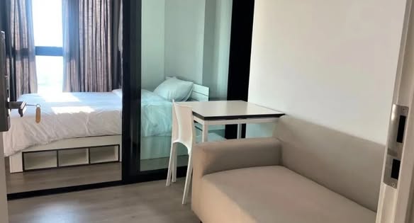 bedroom of THE BASE Phetkasem