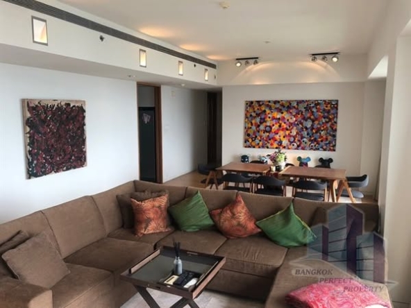living room of The Met Condominium