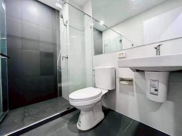 bathroom of The Origin Ram 209 Interchange