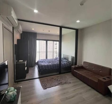 bedroom of The Politan Rive