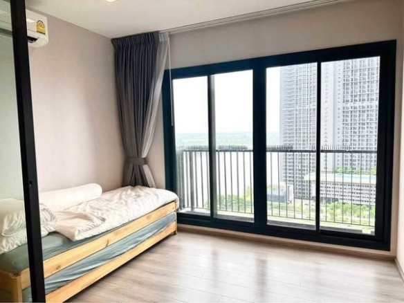 bedroom and room interior of The Politan Rive