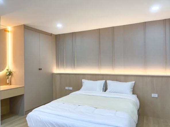 bedroom of 103 Condominium