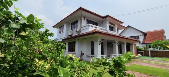 ร้านบ้านสวนกล้วย รามคำแหง 118