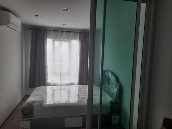 bedroom and room interior of คอนโด รีเจ้นท์โฮม บางซ่อน เฟส 28 (C)