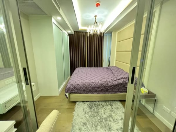 bedroom and room interior of Amaranta Residence