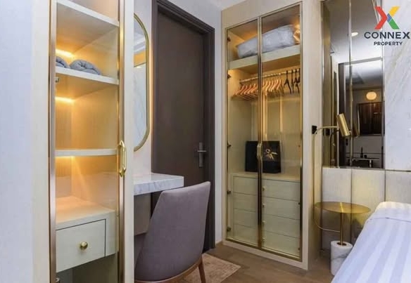 bedroom of Ashton Chula-Silom