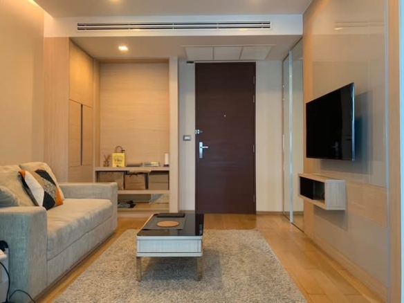 living room and room interior of Asok Montri Road