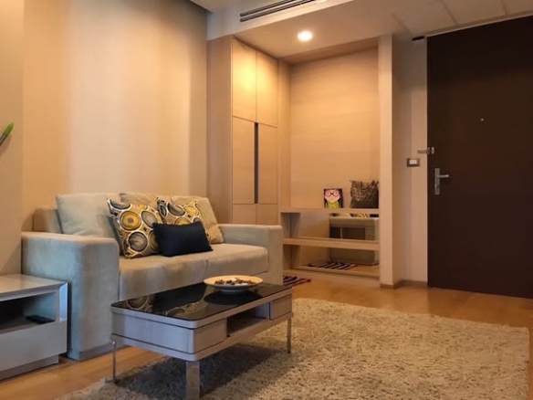 living room and room interior of Asok Montri Road