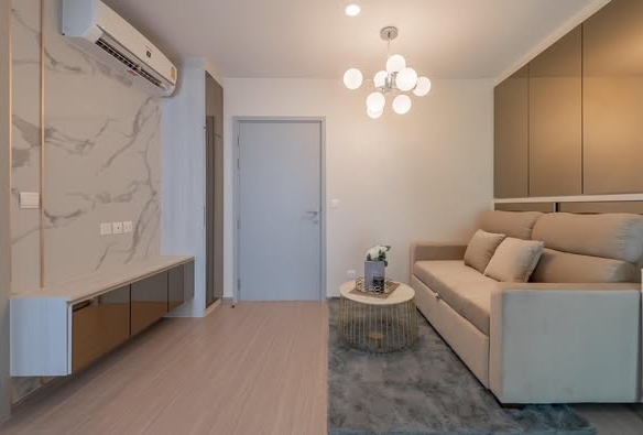 living room and bedroom of Aspire Asoke-Ratchada