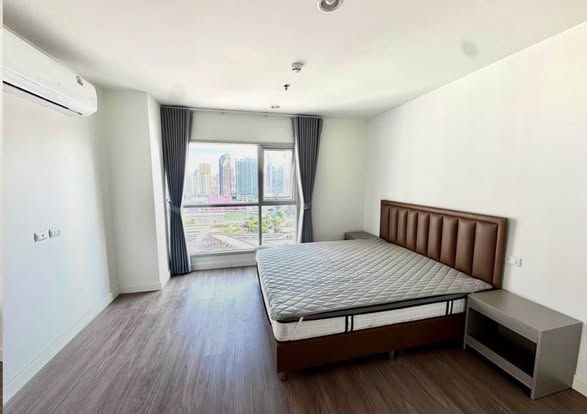 bedroom of Aspire Rama 9