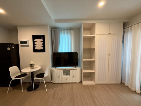bedroom and room interior of Aspire Ratchayothin