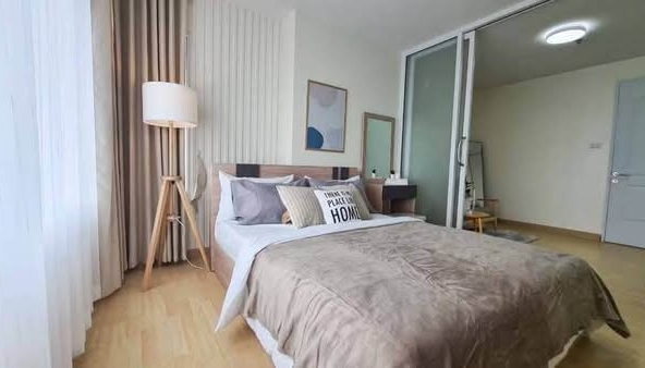 bedroom and room interior of Bangkok Horizon Phetkasem