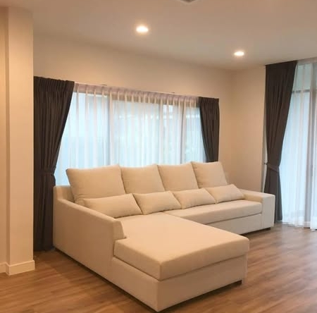 bedroom and living room of เศรษฐสิริ กรุงเทพกรีฑา