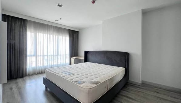 bedroom of Centric Sathon-St Louis