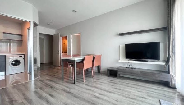 living room and room interior of Centric Sathon-St Louis