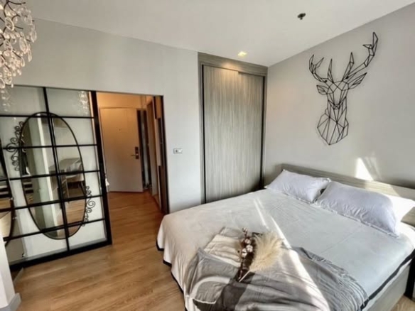 bedroom and room interior of Chapter One Midtown Lat Phrao 24