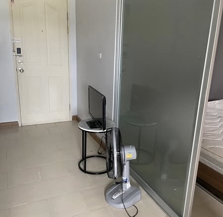 room interior and bathroom of City Home Srinagarindra