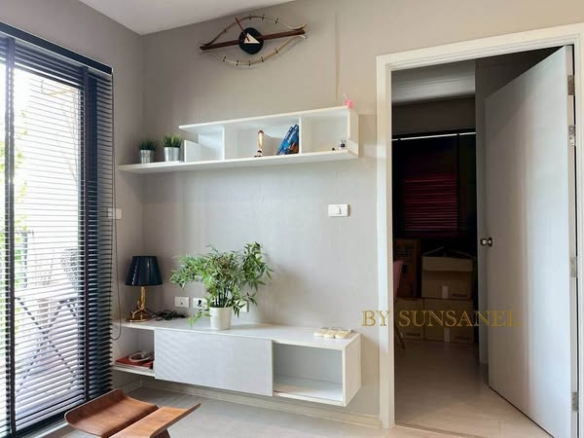 bedroom of Condolette Pixel Sathorn