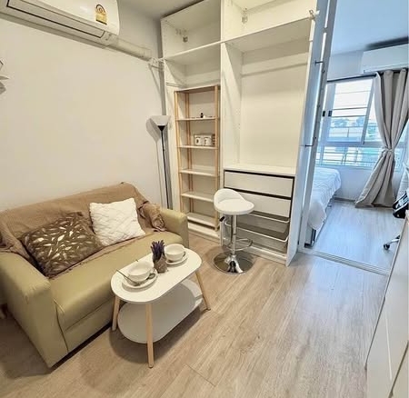 bedroom of Elio Del Moss Phaholyothin