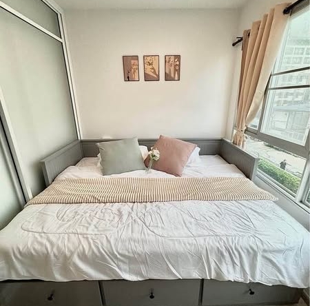 bedroom of Elio Del Moss Phaholyothin
