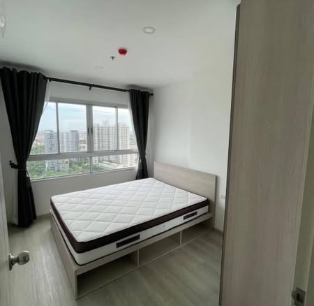 bedroom of Elio Sathorn-Wutthakat