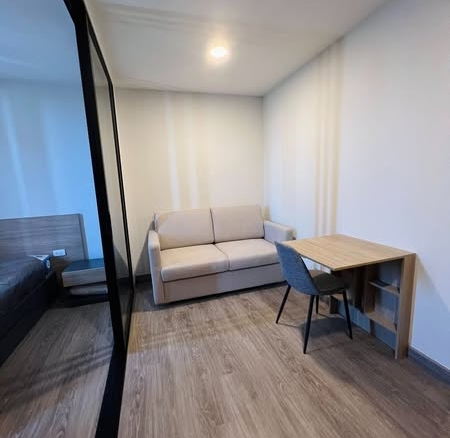 room interior of FLEXI Sathon-Charoen Nakhon