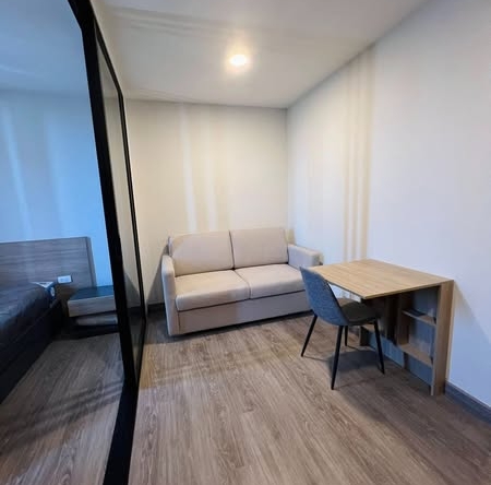 room interior of FLEXI Sathon-Charoen Nakhon