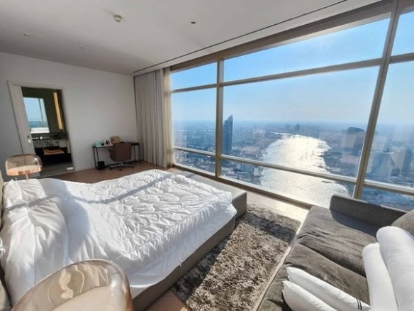 bedroom of Four Seasons Private Residences