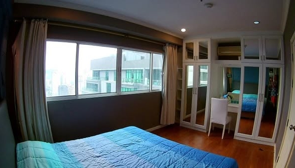 bedroom of Grand Park View Asok