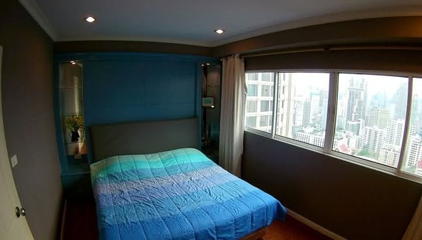 bedroom of Grand Park View Asok