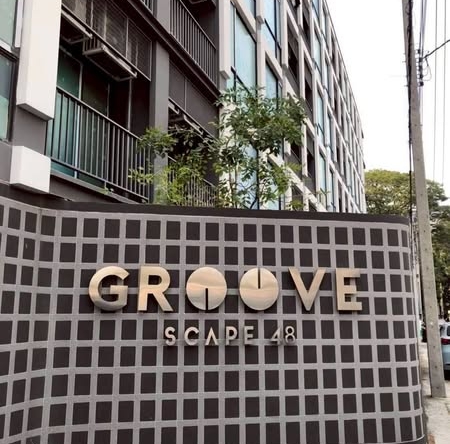 Groove Scape Ladprao-Sutthisan (กรูฟ สเคป ลาดพร้าว – สุทธิสาร)