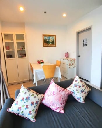 living room and bedroom of Ideo Mobi Bangsue Grand Interchange
