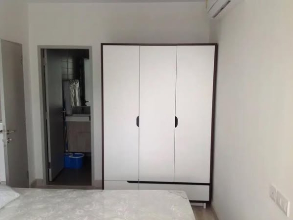 bedroom and room interior of Ideo Mobi Rama 9