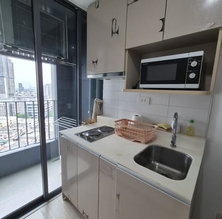 kitchen of Ideo Q Chula-Samyan
