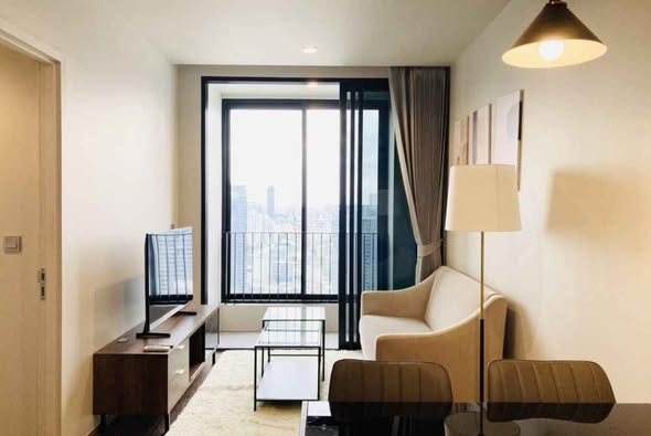 living room and room interior of Ideo Q Sukhumvit 36