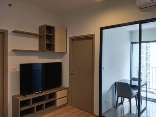 bedroom and room interior of IDEO Rama9 – Asoke