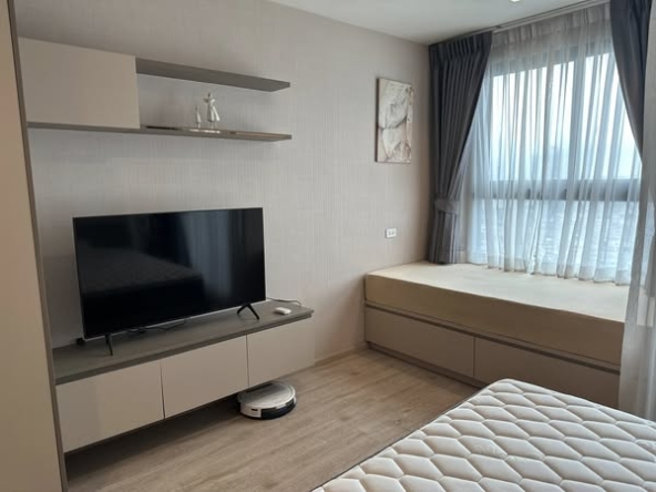 bedroom of Ideo Sathon-Wongwian Yai