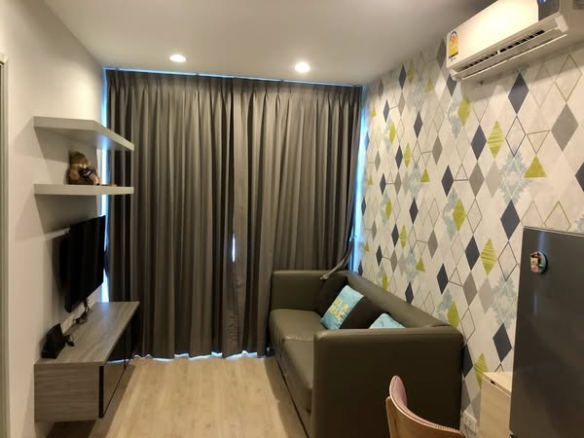 bedroom and room interior of Ideo Wutthakat