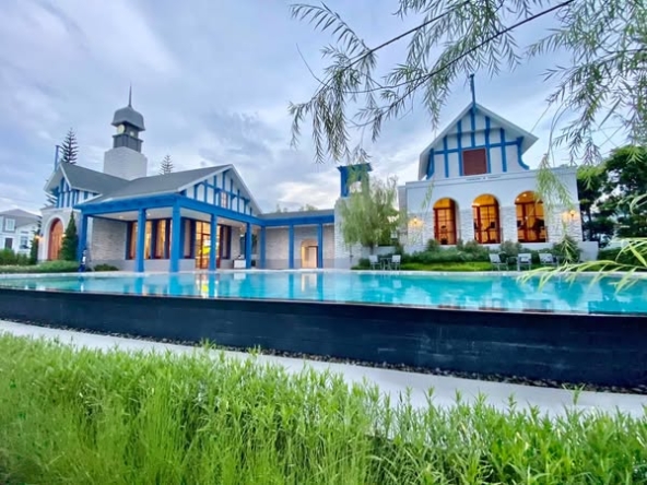 pool of indy bangna ramkhamhaeng