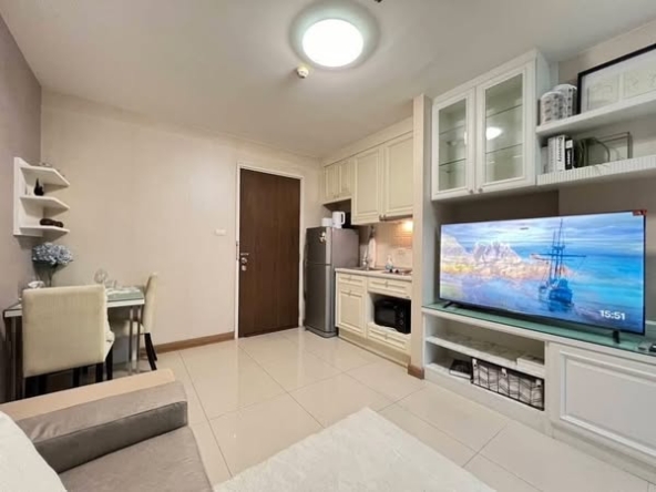living room of IVY River Condo