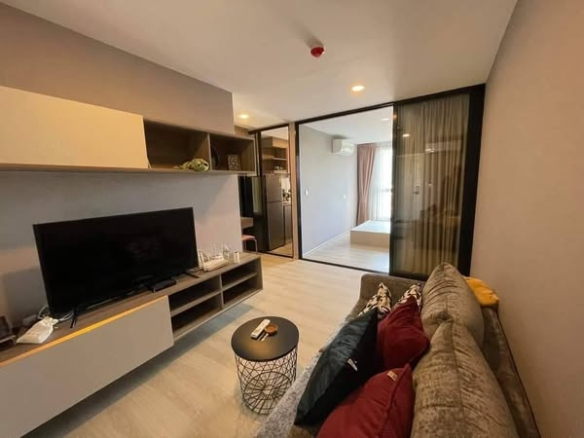 bedroom and living room of Kensington 63