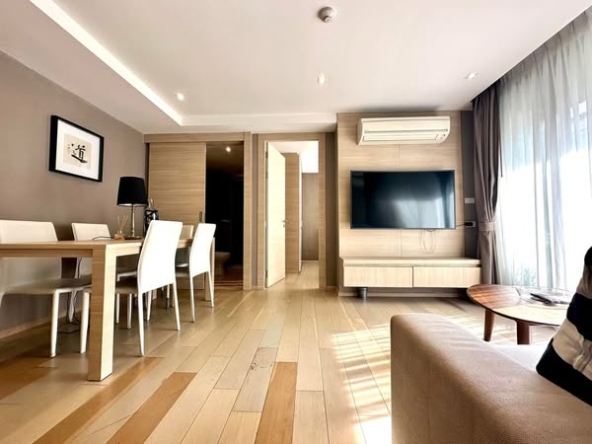 bedroom and living room of Klass Silom Condo
