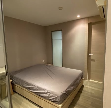 bedroom and room interior of Klass Silom Condo