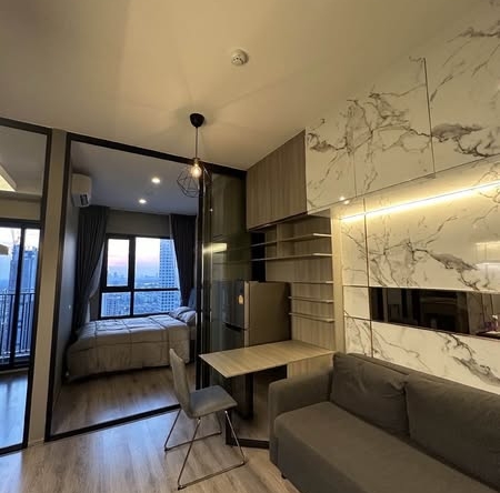 living room of KnightsBridge Prime Onnut