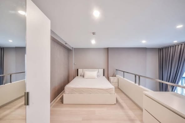 bedroom and room interior of KnightsBridge Prime Sathon
