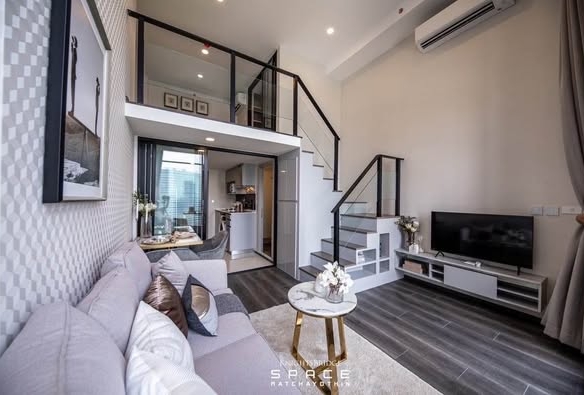 living room of KnightsBridge Space Ratchayothin