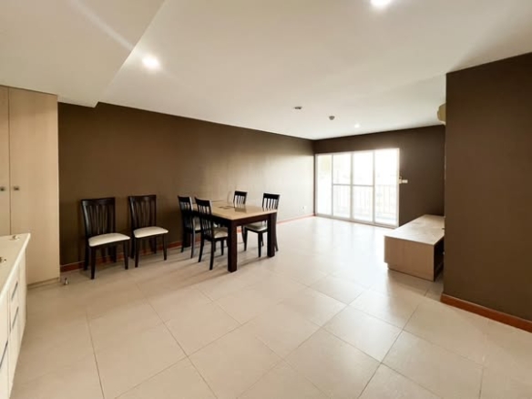 Le Celeste Condominium เลอเซเเลส คอนโดมิเนียม