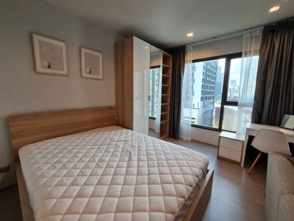 bedroom of Life Asoke – Rama 9
