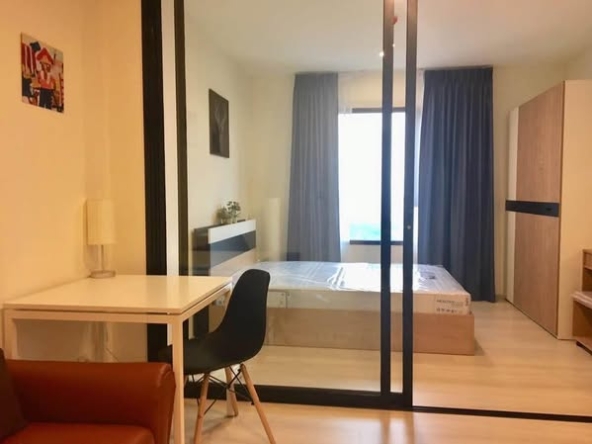 bedroom and room interior of Life Asoke