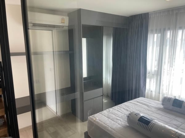 bedroom and room interior of Life Asoke